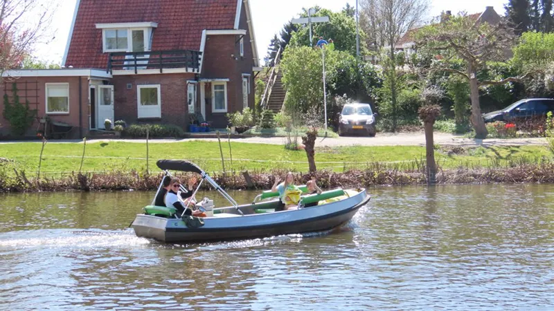 7 personen aluminium skimmer Linge