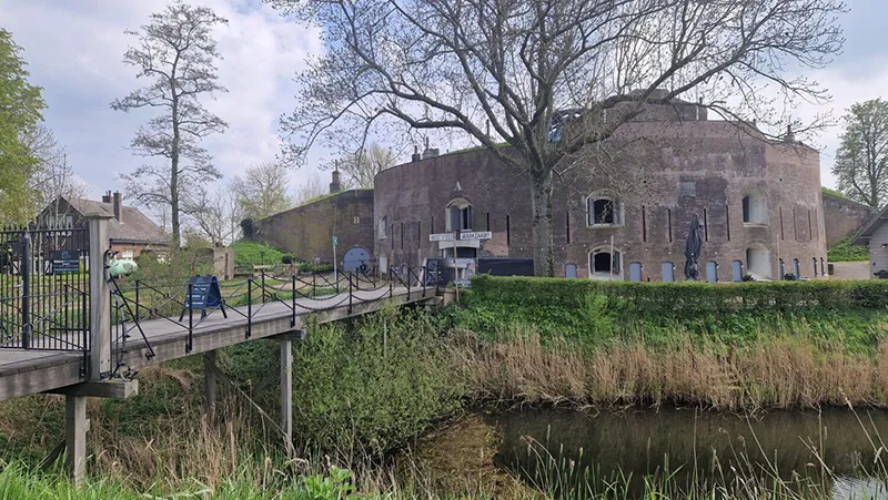 Sloep huren Heukelum